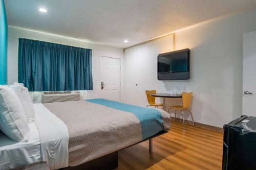 Motel 6-San Bernardino CA - Downtown - main image