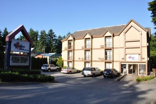 Canadian Inn - Accommodation - Surrey