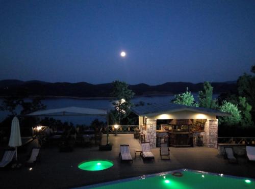 수영장, Naiades Hotel Resort & Conference in 네오초리온