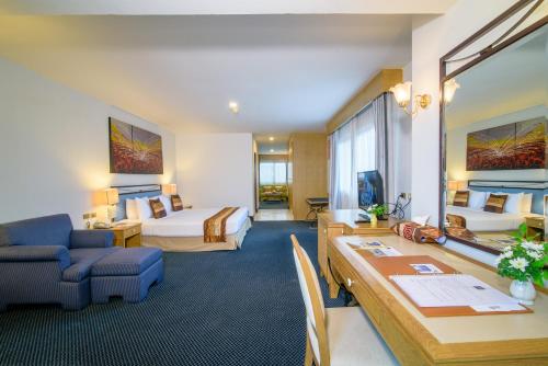 room detail thumbnail 0