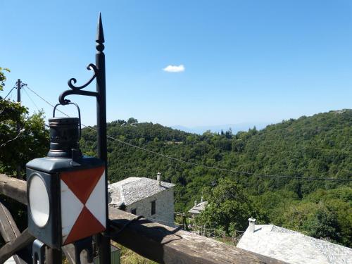 Ta Xelidonakia - main image