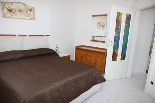 Sorrento Nest Rose - image 3