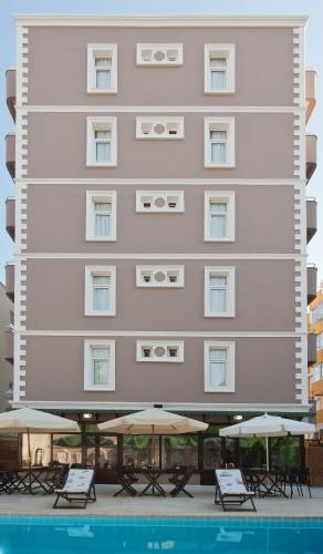 Triana Hotel