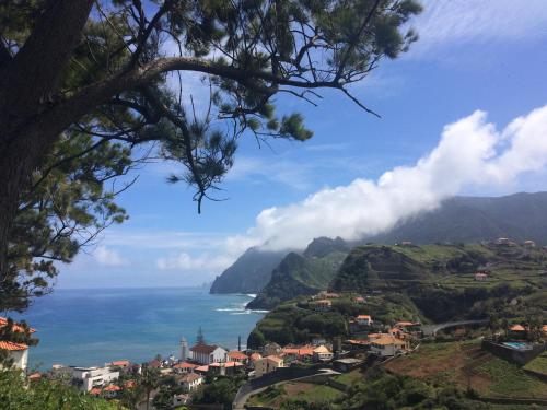 Pereira's house - Mountain & Sea gîte à louer São Roque do Faial