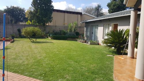 8 Ibis Lane Guest House