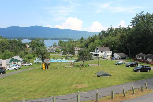 Hill View Motel and Cottages