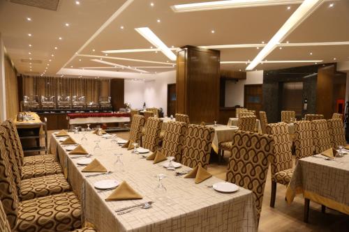 Restaurant, Marino Royal Hotel near Shahjalal International Airport