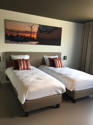 TRUST Hotel - main image