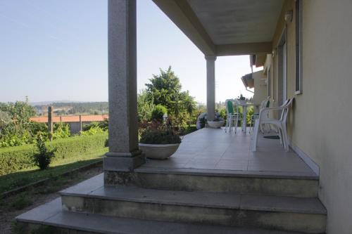 สวน, Quartos em vivenda serra da Estrela in โคโลริโค ดา ไบรา