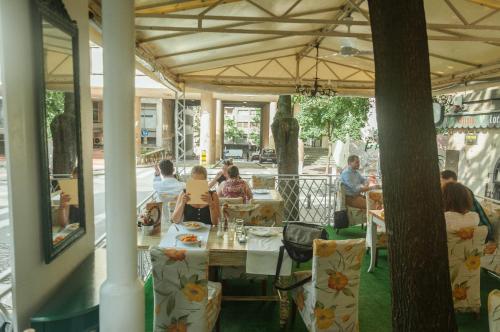 Belle Apartments - Square 8 - image 6