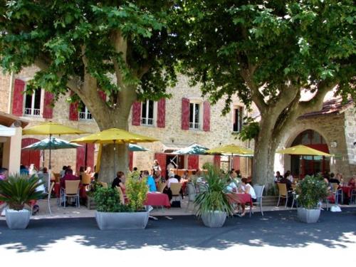 Auberge de Bonpas Logis de France Hotel de charme Bédarrides
