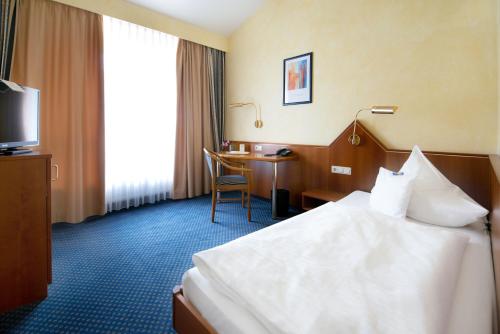 1 twin bed