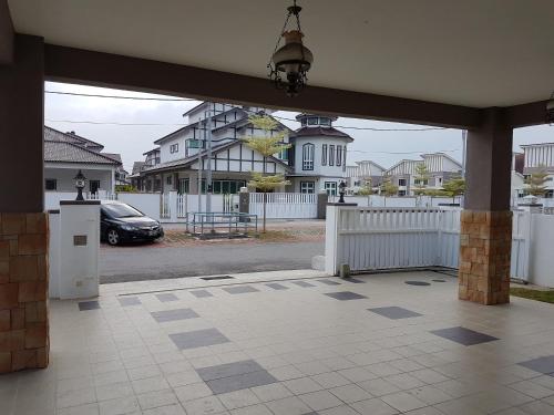 Sitiawan Homestay Entire Semi D home