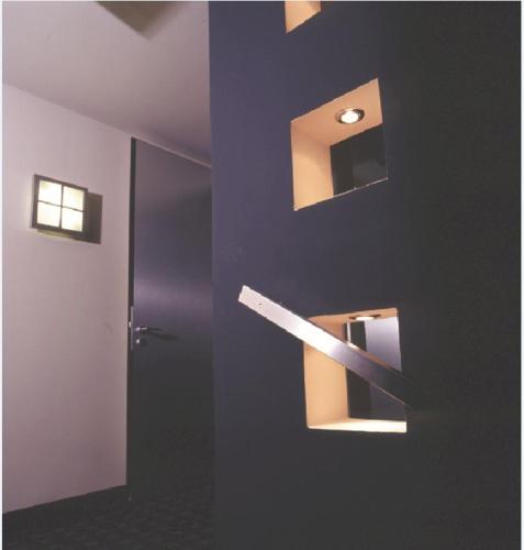 Kult Hotel - image 4