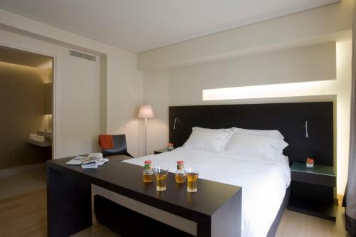 O&B Athens Boutique Hotel - image 12