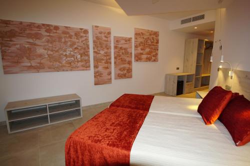Guestroom, Hotel Abrat in Ibiza
