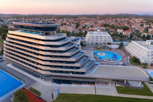 Hotel Olympia Sky - image 8