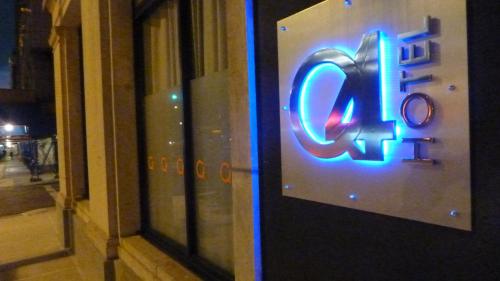 Q4 Hotel and Hostel in Queens, USA