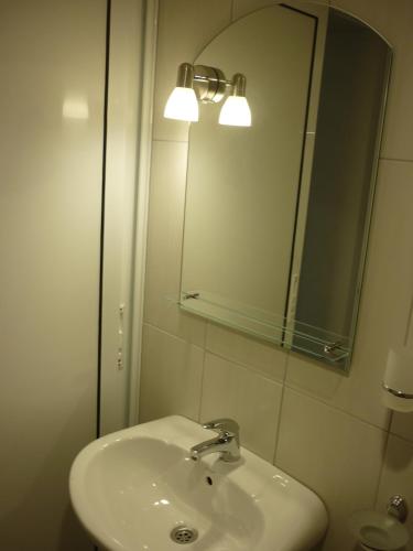 Yalta Guest House - image 13