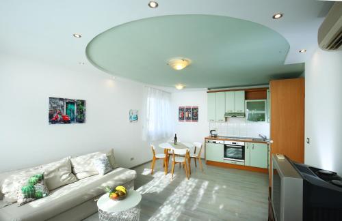  Apartment Anita, Pension in Split bei Dugobabe