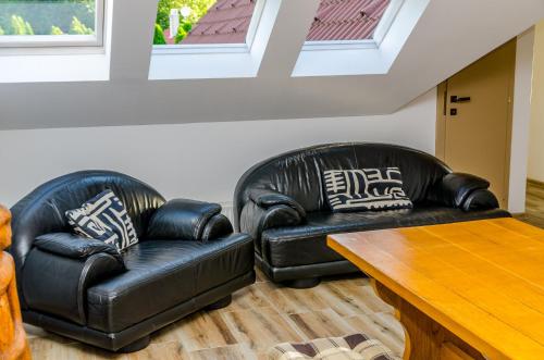 Parkland Inn in เอียร์ด