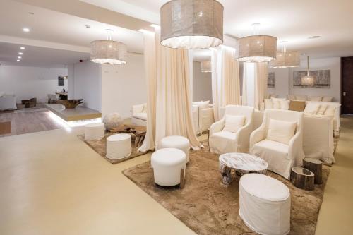 Lagos Avenida Hotel - image 7