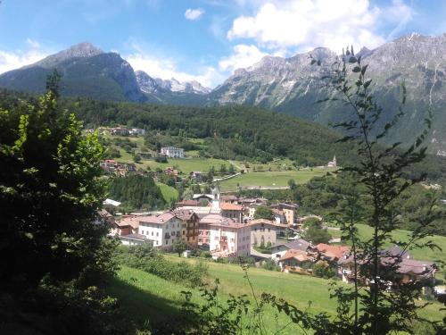  vacanze in montagna in casa indipendente, Pension in Cavedago