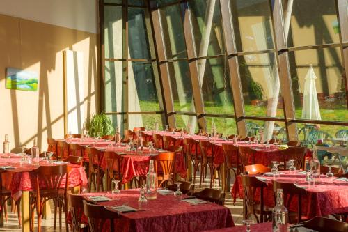 餐廳, VTF Le Domaine des Puys in 聖索韋多韋爾尼