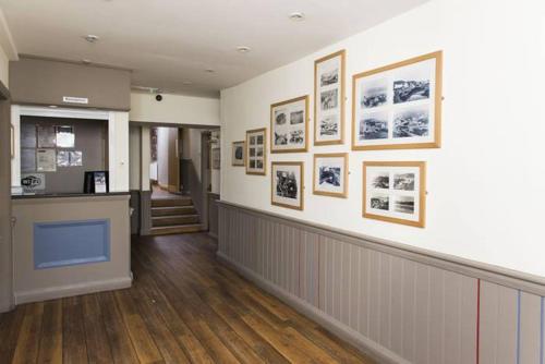 The Ship Hotel - image 12