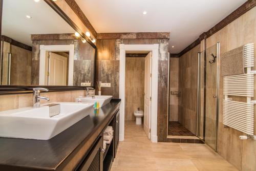 Benalmádena Coast Villa – Benalmadena, SC