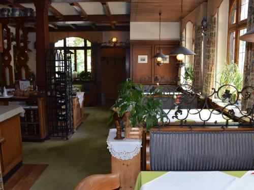 餐廳, 奧赫森餐廳旅館 (Hotel-Restaurant Ochsen) in 肯希塔爾哈斯拉赫