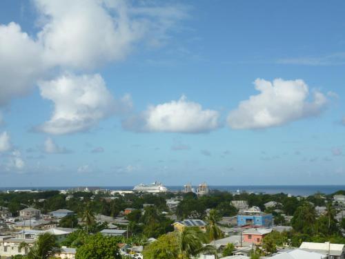 Utsikt, A Home Away from Home in St. Peter