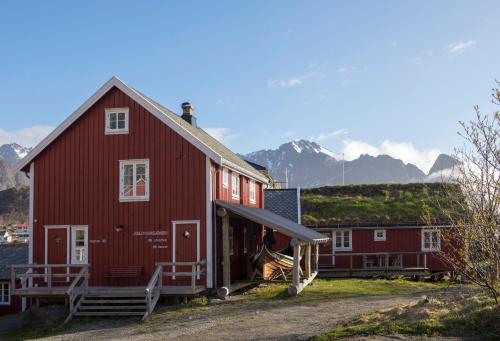 Reine Rorbuer - by Classic Norway Hotels - image 11