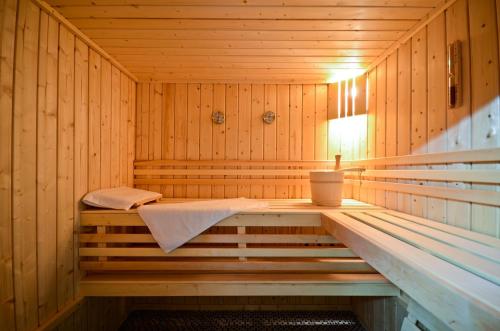 Naxos Island Hotel - image 11