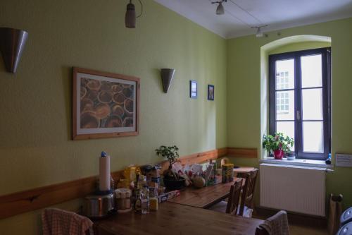 Hostel Louise 20 4