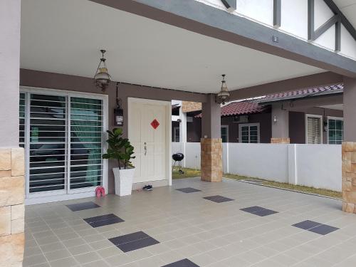 Sitiawan Homestay Entire Semi D home