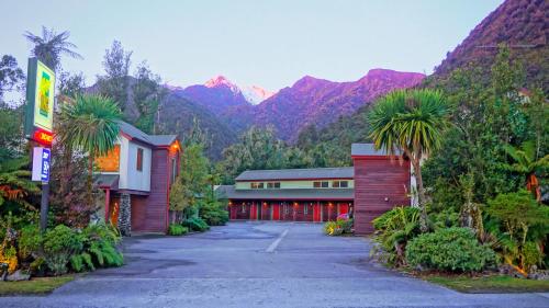 Punga Grove - Accommodation - Franz Josef