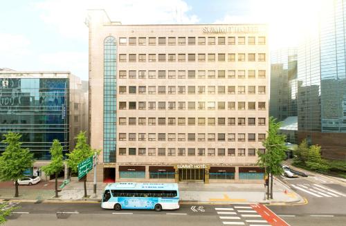 فندق سوميت دونغ ديمون