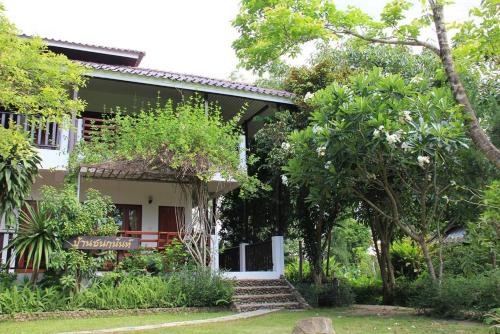 Baan Chanoknunt Resort Pai