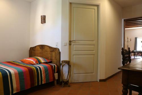 1 twin bed