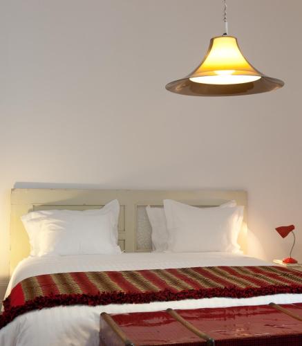 Coimbra Vintage Lofts Apartments Set in a prime location of Coimbra, Coimbra Vintage Lofts Apartments puts everything the city has to offer just outside your doorstep. The hotel offers guests a range of services and amenities designe