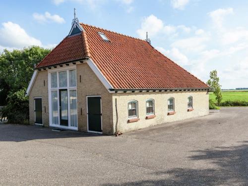  Detached rural house with garden in Pingjum Friesland, Pension in Pingjum