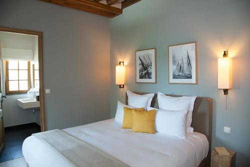 Manoir de Surville - image 8