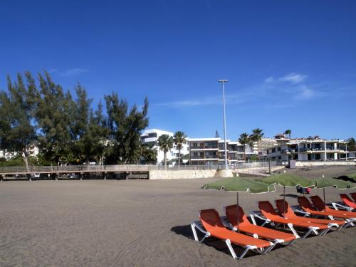 Beachfront Apartment Siesta 21 San Agustin Playa - image 3