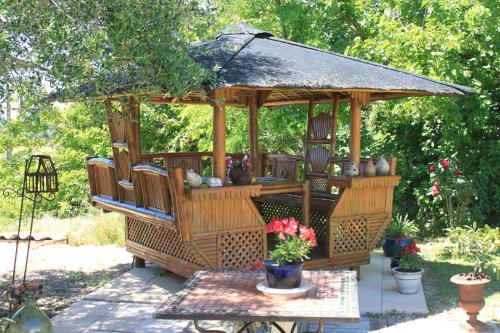La Bastide d'Einesi chambre d'hôte Forêt Communale des Arcs