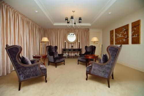 Pontos Plaza Hotel - image 5