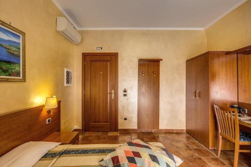 Hotel Maryelen - main image