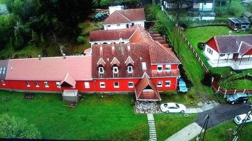  Parrag Wellness Panzio, Unterkunft in Matraszentlaszlo