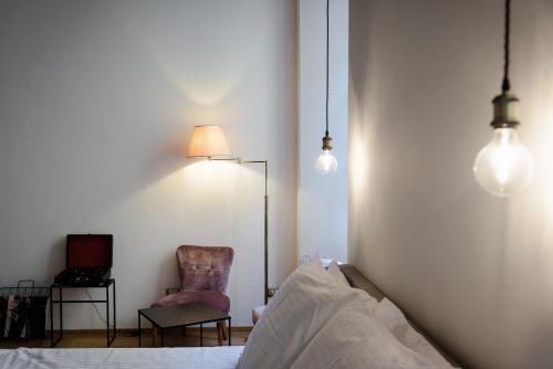 Deluxe Room (2 Adults + 1 Child) image 10