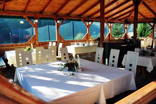 餐廳, 阿蒙自然酒店 (Natura Amon) in 波德西特鐵克